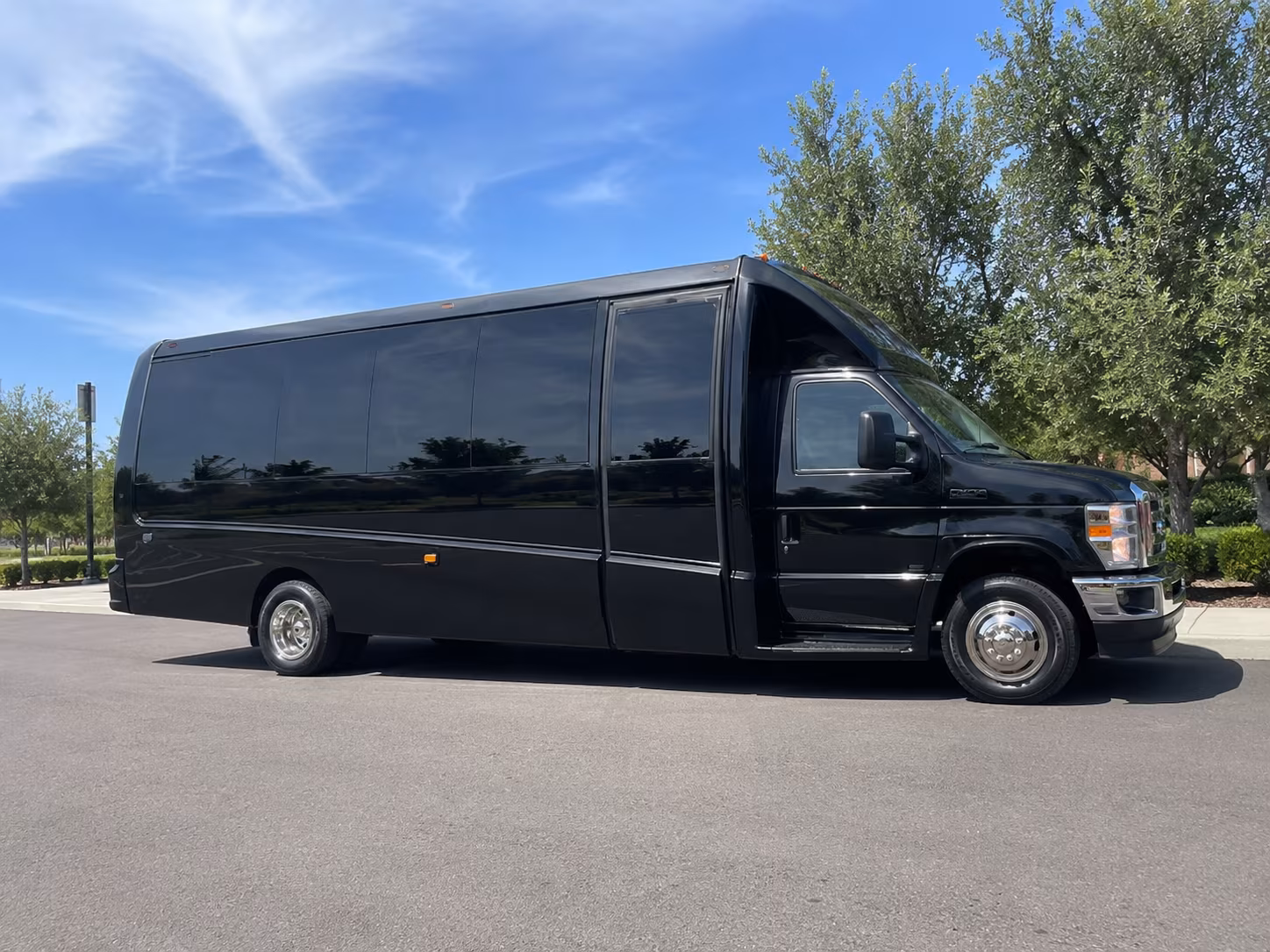 how the distance and duration of your trip affect bus rental rates