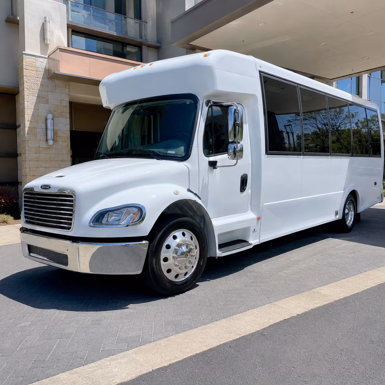 la mirada travel to la mirada concerts on a charter bus rental